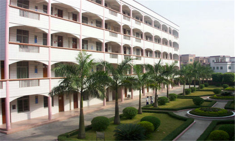 兖州市第六中学