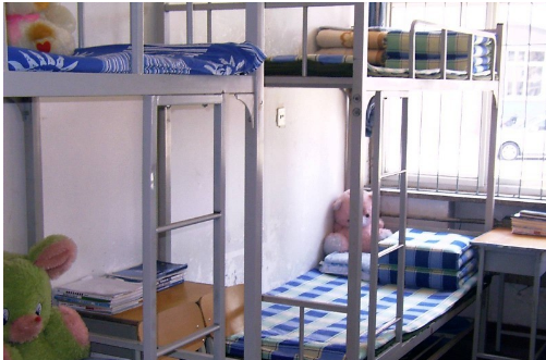 成都市洞子口职业高级中学宿舍条件